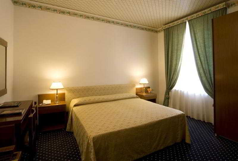 Hotel Francia E Quirinale Montecatini Terme Buitenkant foto
